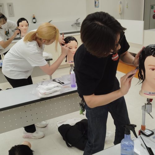 美容師国家試験・・・