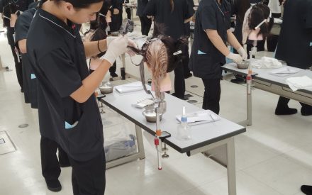 ブリーチをムラなく染めよう!
