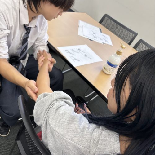 高校生へのハンドマッサージ講座👐